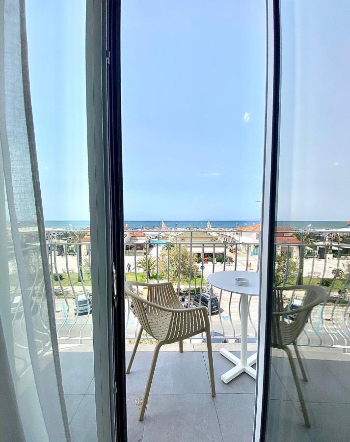Hotel Medusa Λίντο ντι Καμαϊόρε Εξωτερικό φωτογραφία