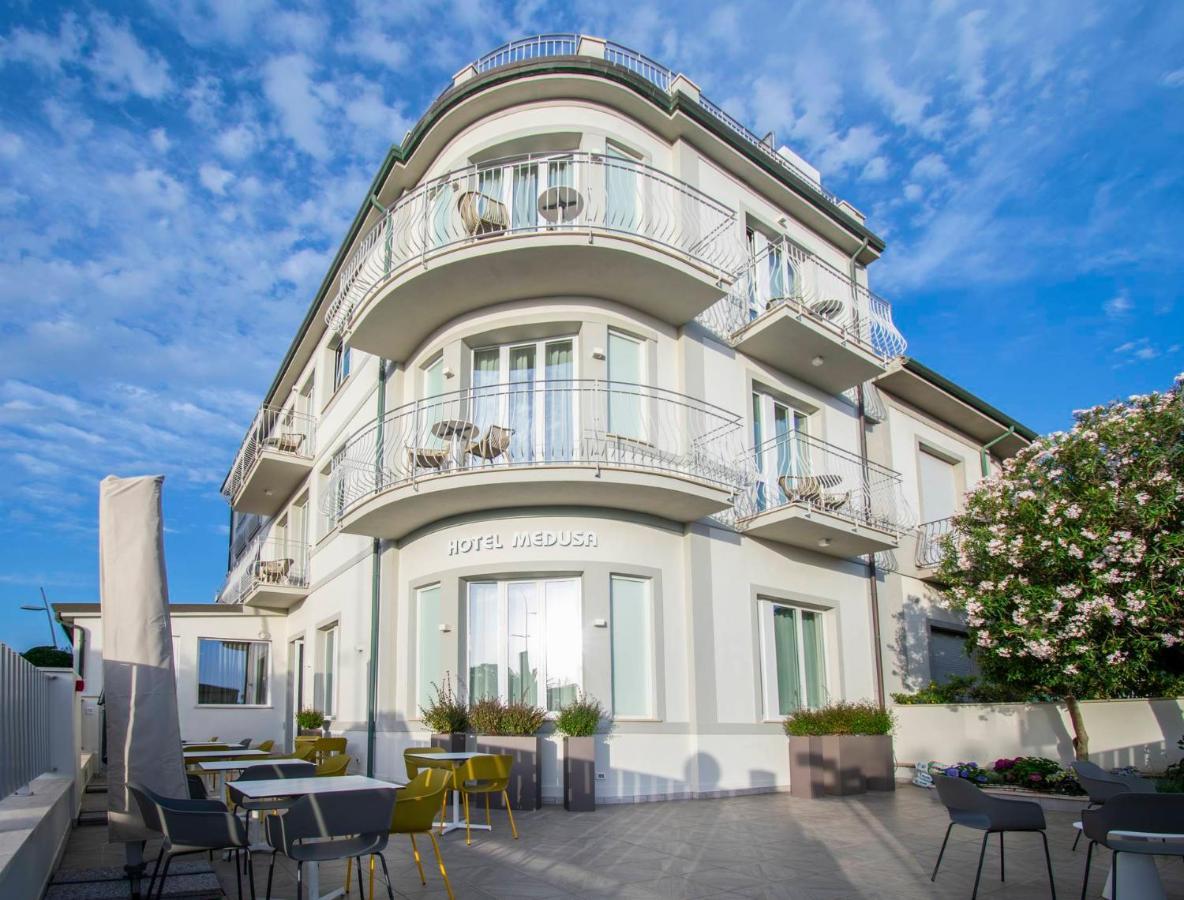 Hotel Medusa Λίντο ντι Καμαϊόρε Εξωτερικό φωτογραφία