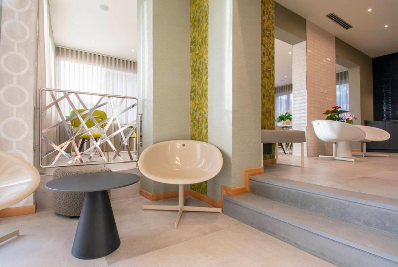 Hotel Medusa Λίντο ντι Καμαϊόρε Εξωτερικό φωτογραφία