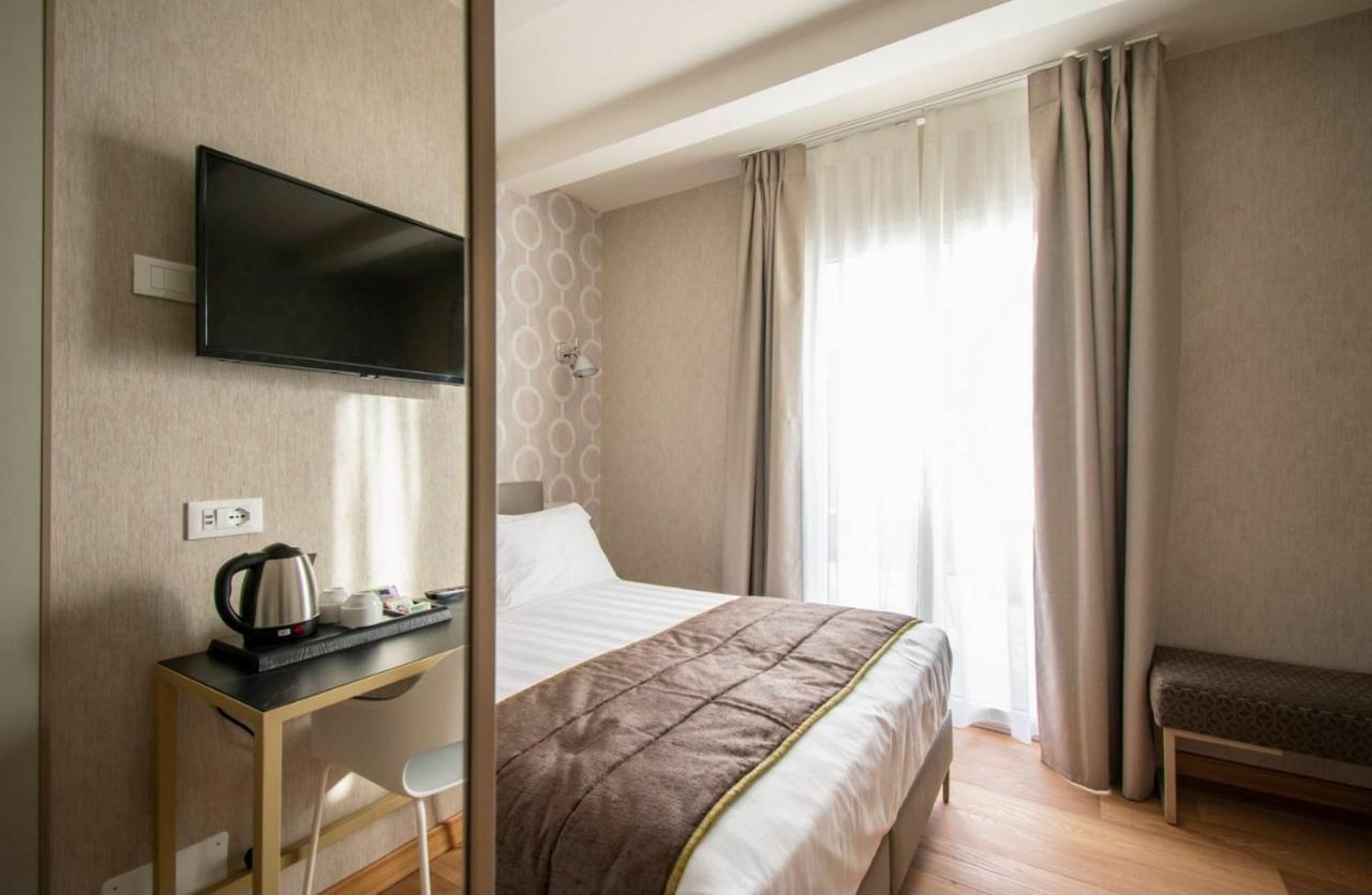 Hotel Medusa Λίντο ντι Καμαϊόρε Εξωτερικό φωτογραφία